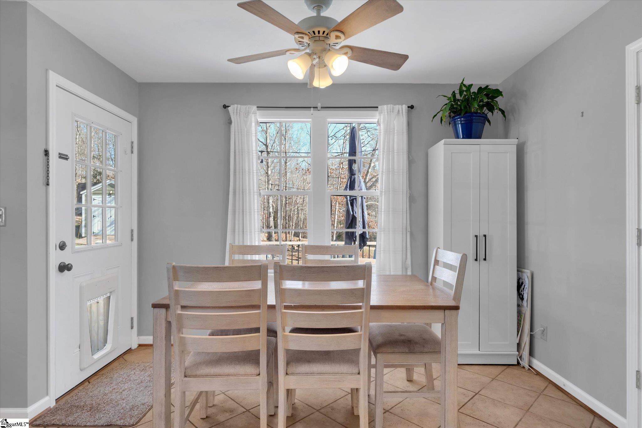 450 Lindsey Lake Road Travelers Rest, SC 29690 - Photo 12 of 30