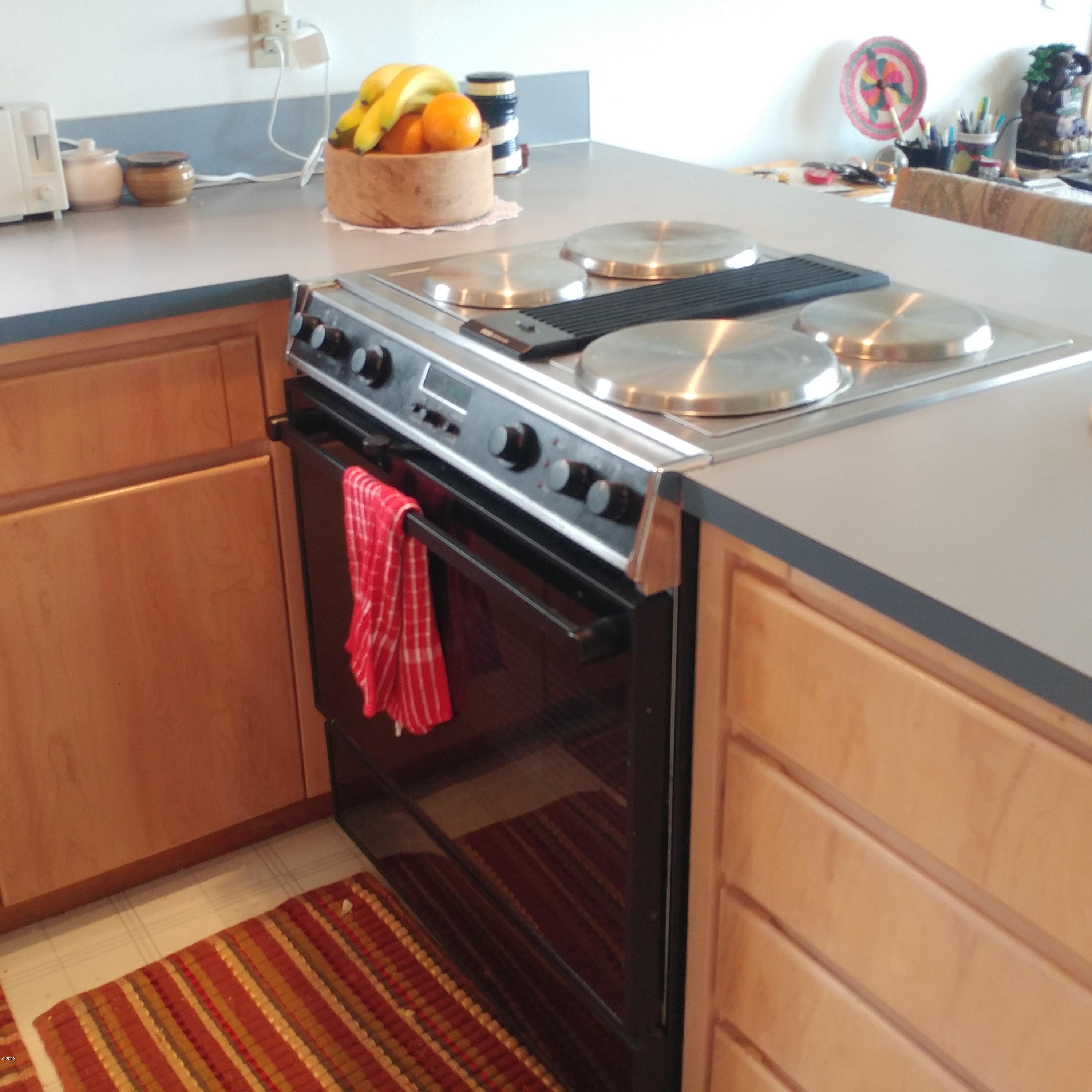 2750 Southwest Coho Street Newport, OR 97366 - Photo 6 of 13 kitchen
