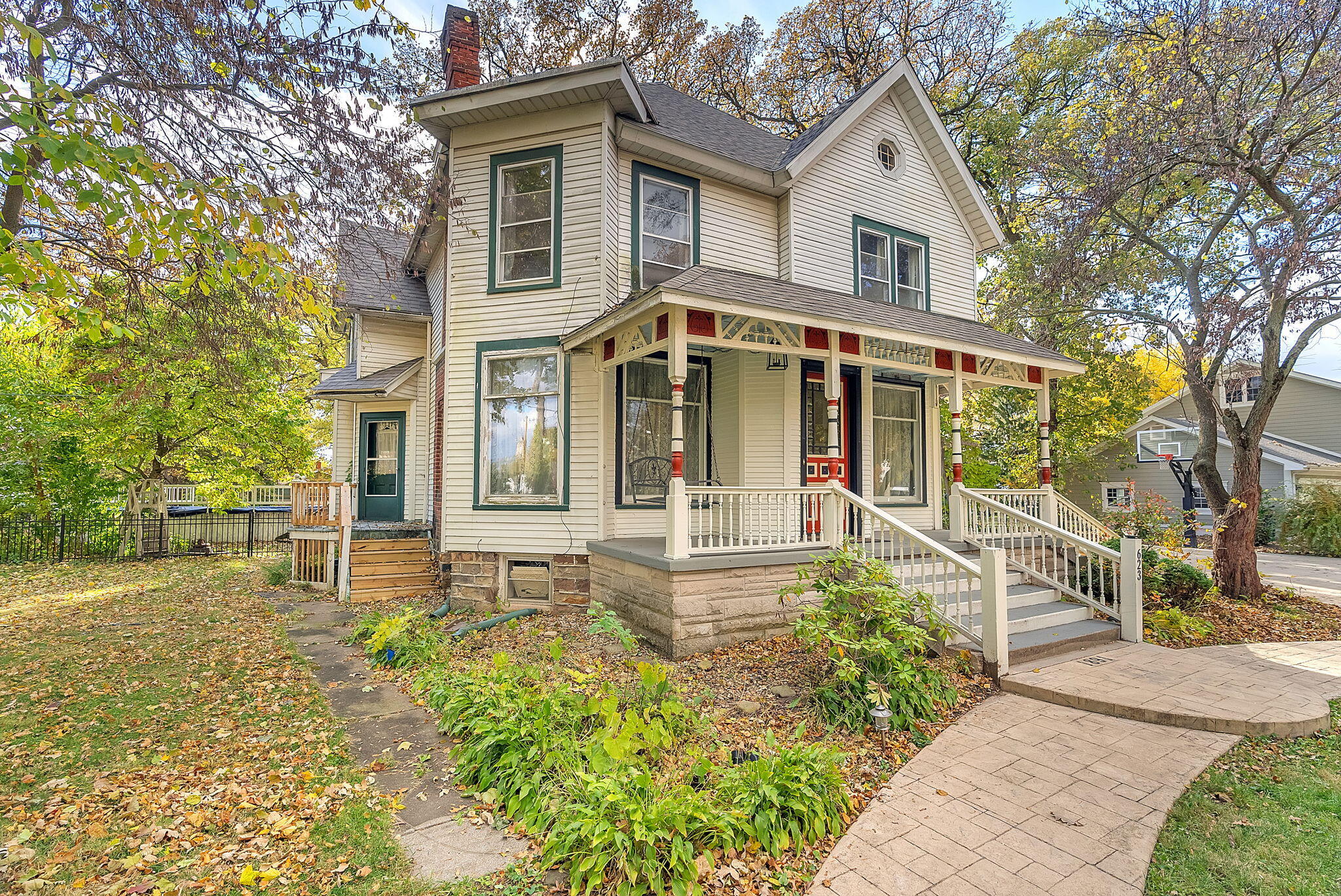 623 West Milroy Avenue Rensselaer, IN 47978 - Photo 1 of 58 a front view of a house with garden