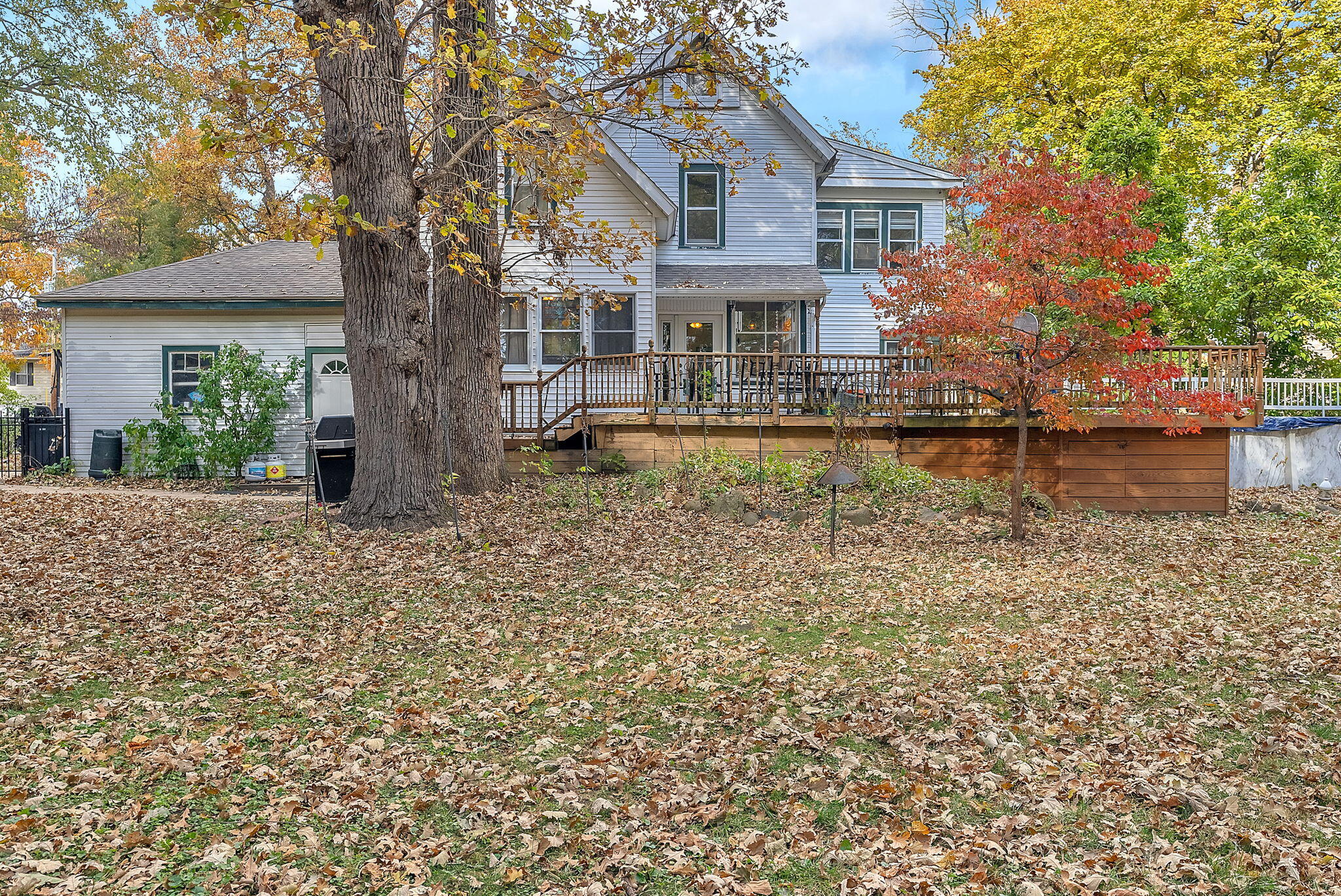 623 West Milroy Avenue Rensselaer, IN 47978 - Photo 4 of 58 a front view of a house with a yard
