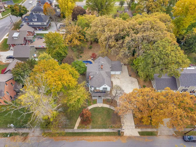 $587,500 | 623 West Milroy Avenue, Rensselaer, IN 47978