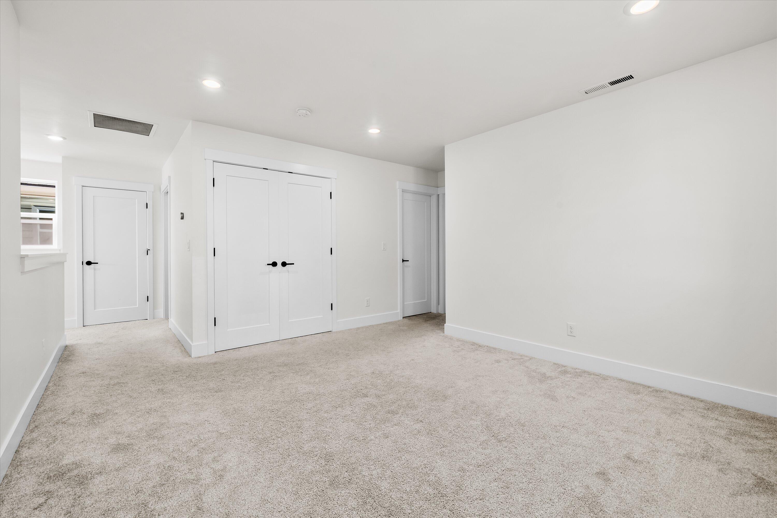 60903 Southeast Epic Place Bend, OR 97702 - Photo 19 of 48 a view of an empty room