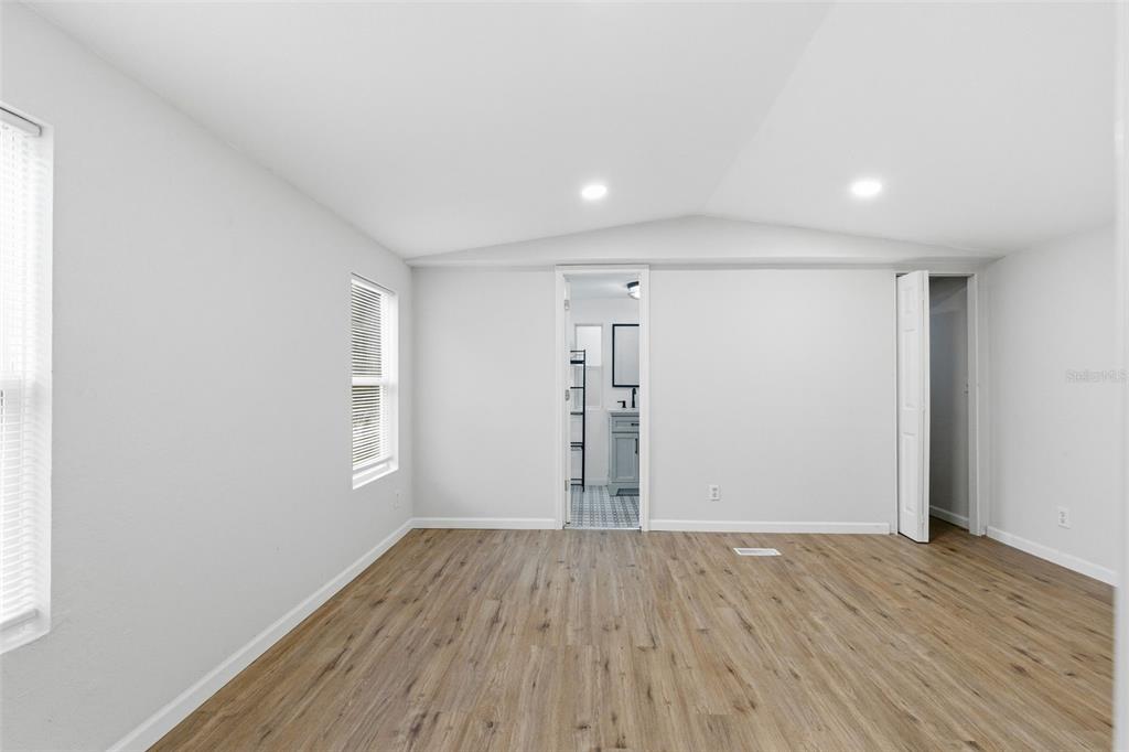 38847 Daughtery Road Zephyrhills, FL 33540 - Photo 22 of 36