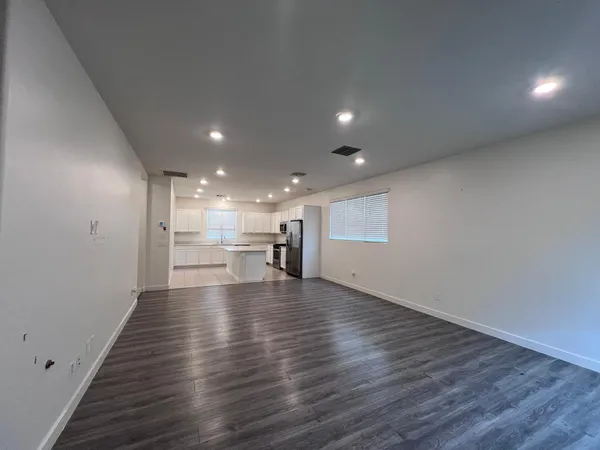 $2,650 | 1152 East Newland Drive, Chandler, AZ 85286