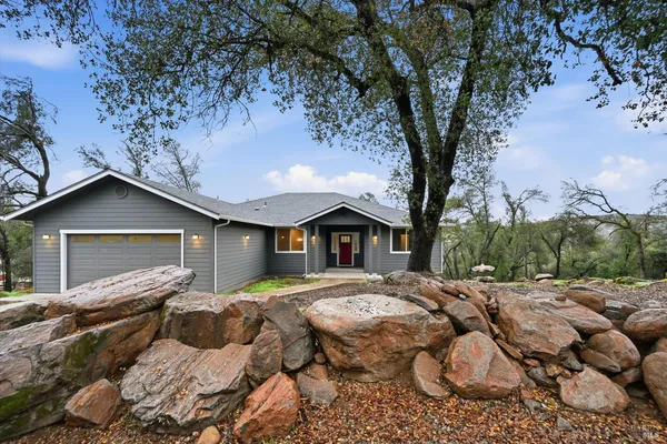 $449,000 | 18904 Timber Point Road, Hidden Valley Lake, CA 95467