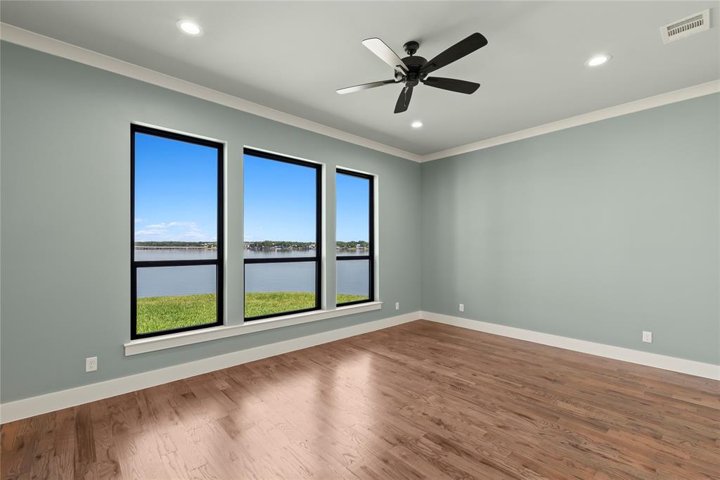 4054 Smothers Road Caney City, TX 75148 - Photo 13 of 40 Second Primary Bedroom with Ensuite and Walk-In Closet
