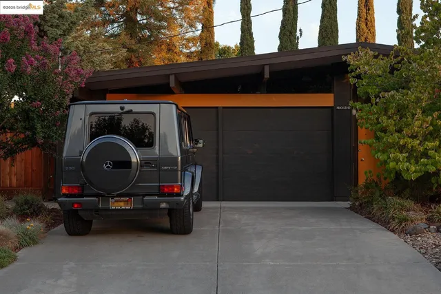a view of outdoor space and porch