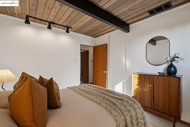 a view of a building with sitting area