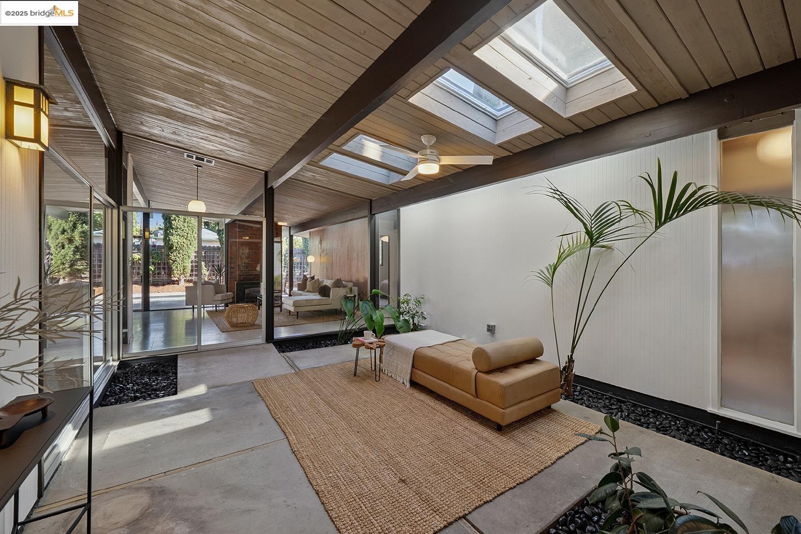 4020 Salem Street Concord, CA 94521 - Photo 9 of 60