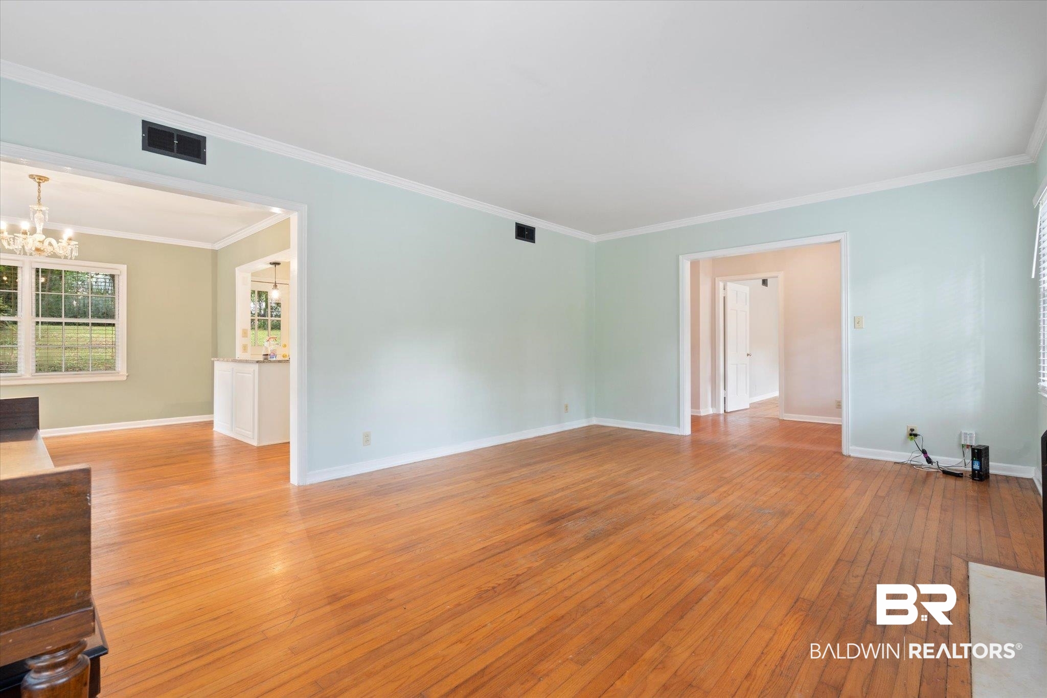 2013 Levert Drive North Mobile, AL 36607 - Photo 4 of 25