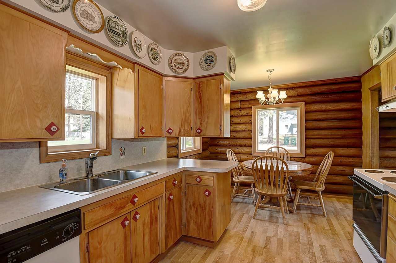 11903 North Ruby Road Spokane, WA 99218 - Photo 7 of 20