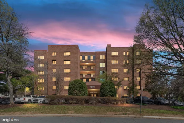 $699,900 | 11500 Fairway Drive, Unit 201, Reston, VA 20190