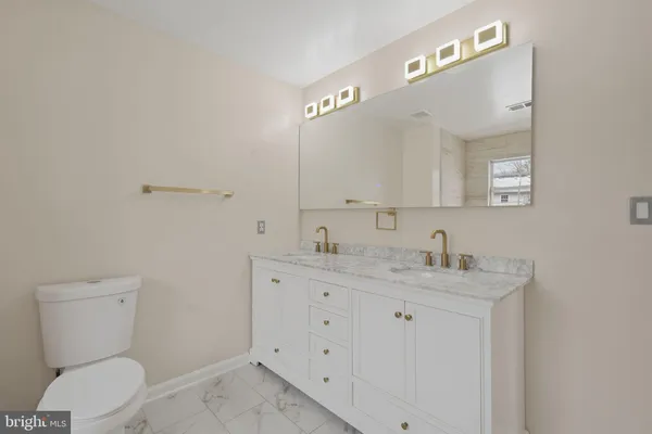 $575,000 | 1811 Iverson Street, Oxon Hill, MD 20745