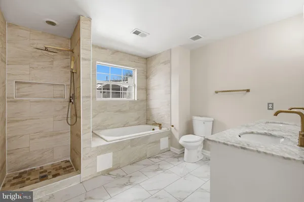 $575,000 | 1811 Iverson Street, Oxon Hill, MD 20745