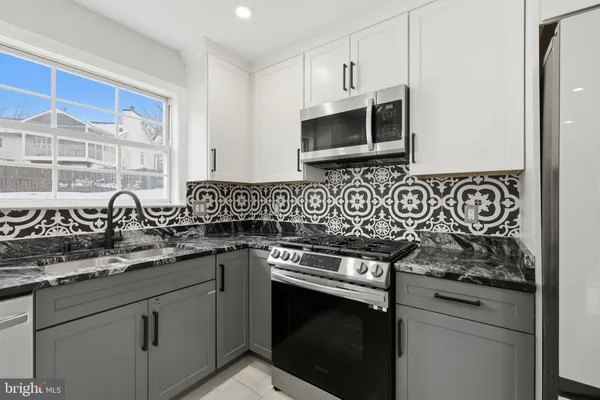 $575,000 | 1811 Iverson Street, Oxon Hill, MD 20745