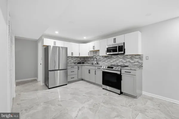 $575,000 | 1811 Iverson Street, Oxon Hill, MD 20745