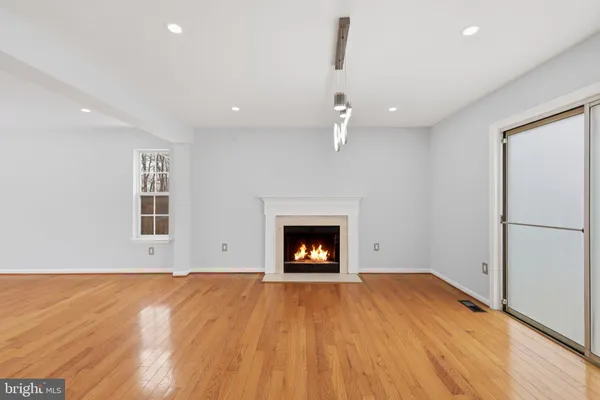 $575,000 | 1811 Iverson Street, Oxon Hill, MD 20745