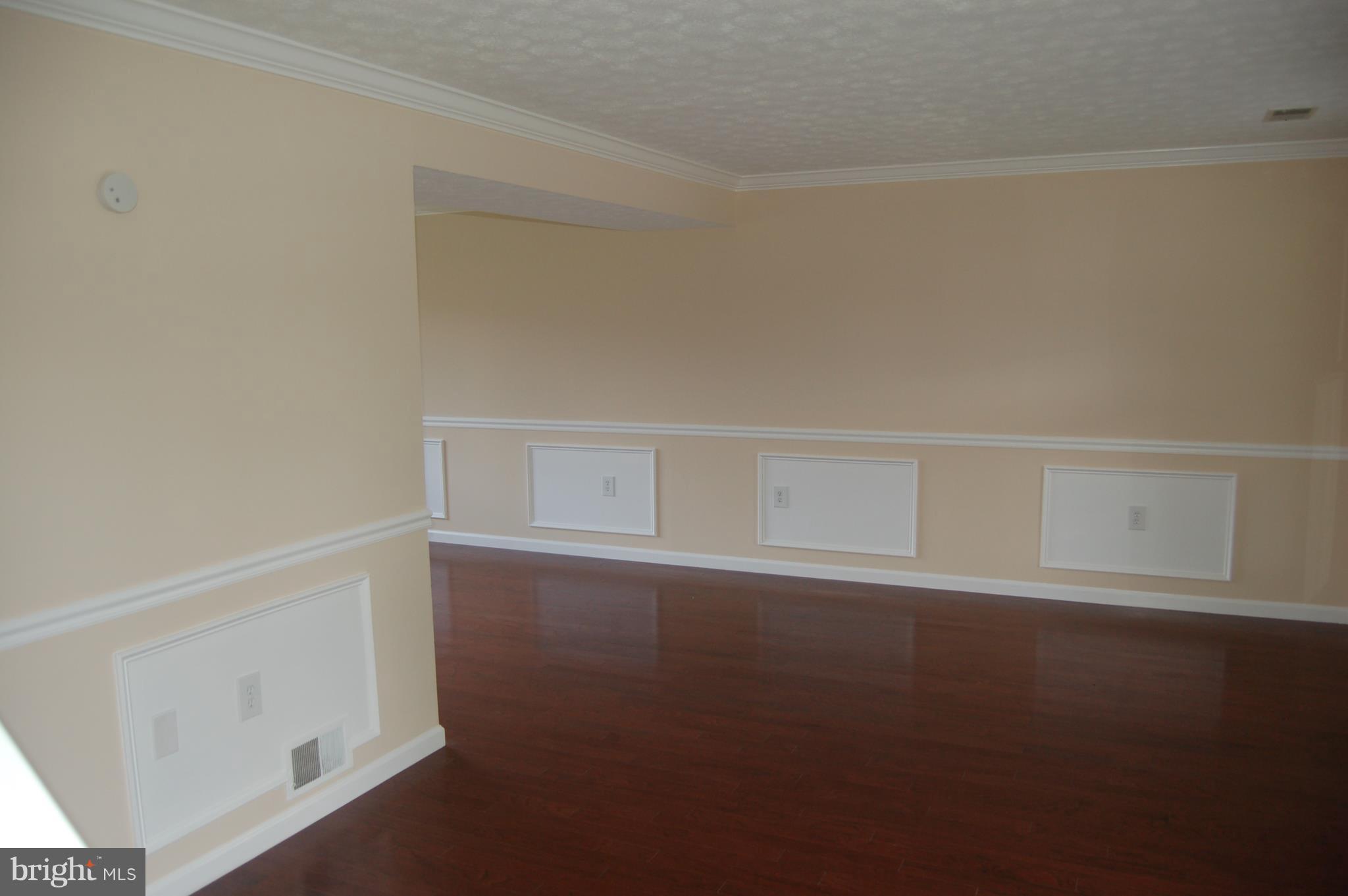 1874 Montreal Road Severn, MD 21144 - Photo 11 of 28 Living Room