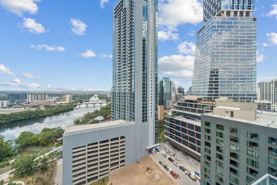 603 Davis Street, Unit 710 Austin, TX 78701 - Photo 29 of 37 a city view with tall buildings