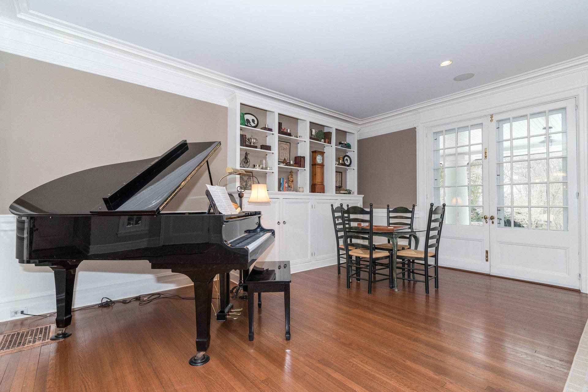 112 Rosebrook Road New Canaan, CT 06840 - Photo 9 of 34 170047937-9
