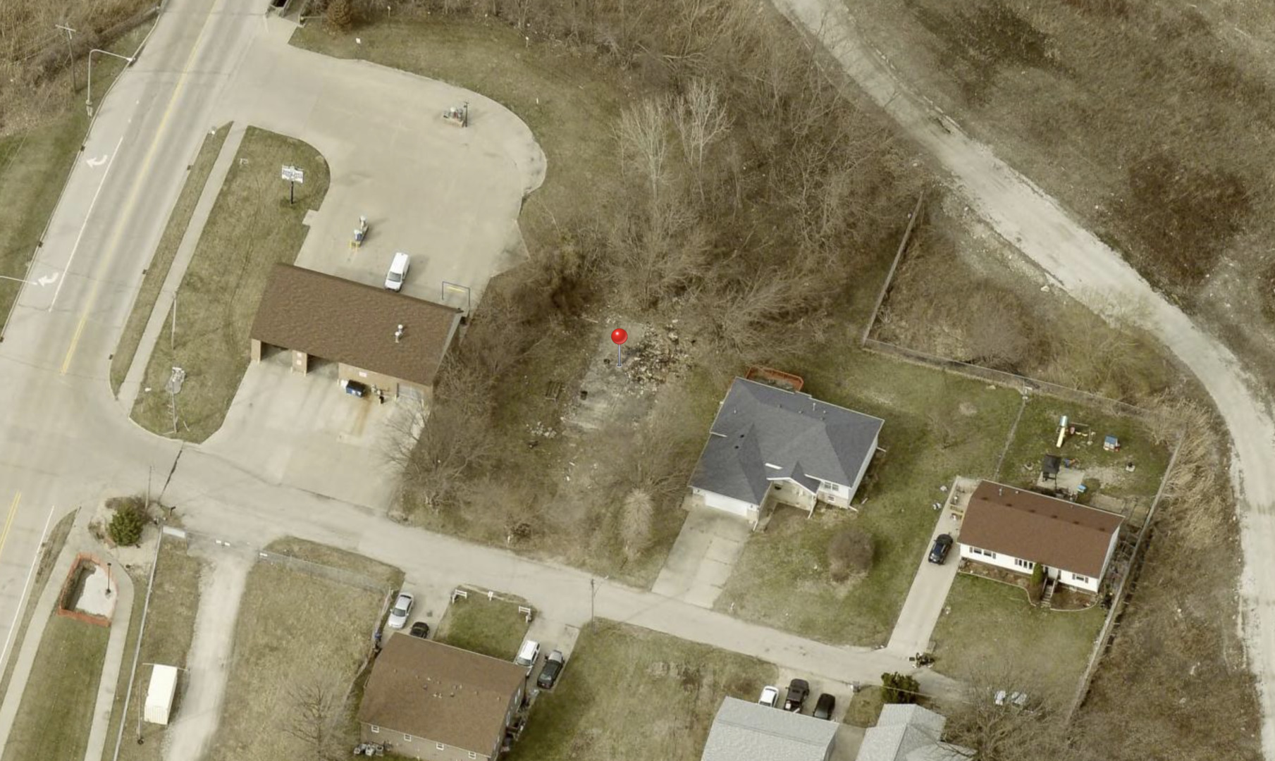 128 Mill Street Marseilles, IL 61341 - Photo 1 of 6 an aerial view of a highlighted house