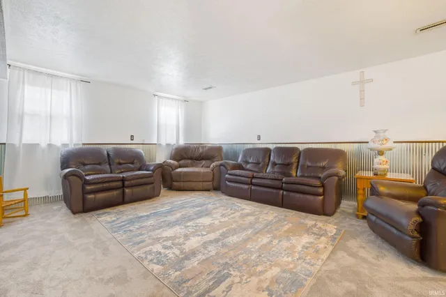 $299,000 | 11341 Edison Road, Osceola, IN 46561