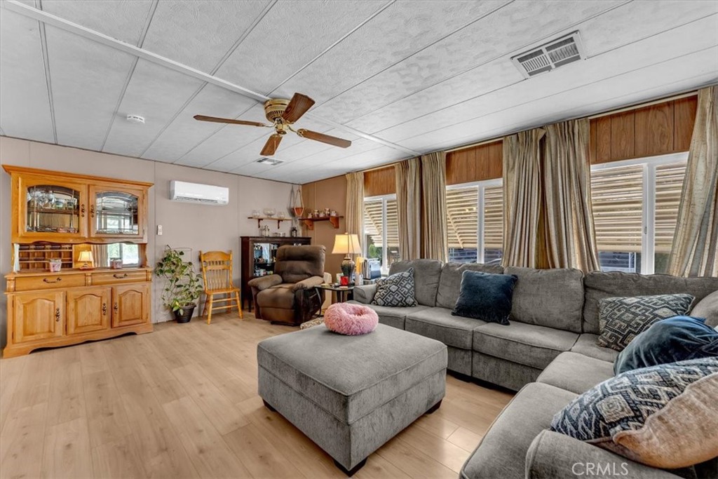 180 South Main Street, Unit 25 Red Bluff, CA 96080 - Photo 5 of 37