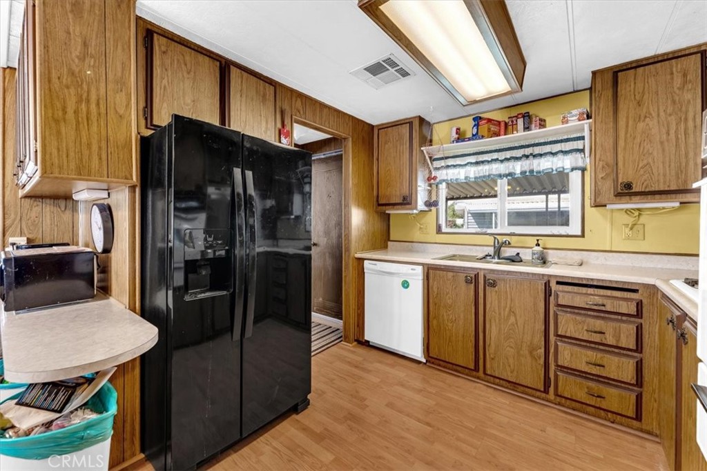 180 South Main Street, Unit 25 Red Bluff, CA 96080 - Photo 8 of 37