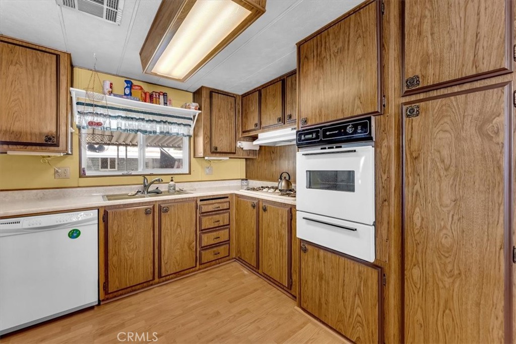 180 South Main Street, Unit 25 Red Bluff, CA 96080 - Photo 10 of 37