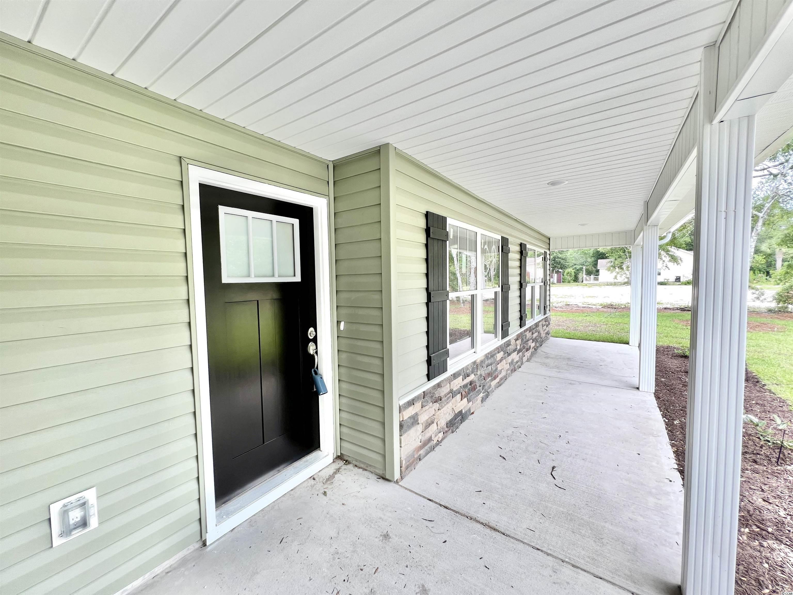 1555 Old Tram Road Little River, SC 29566 - Photo 4 of 31 Gallery Image 4