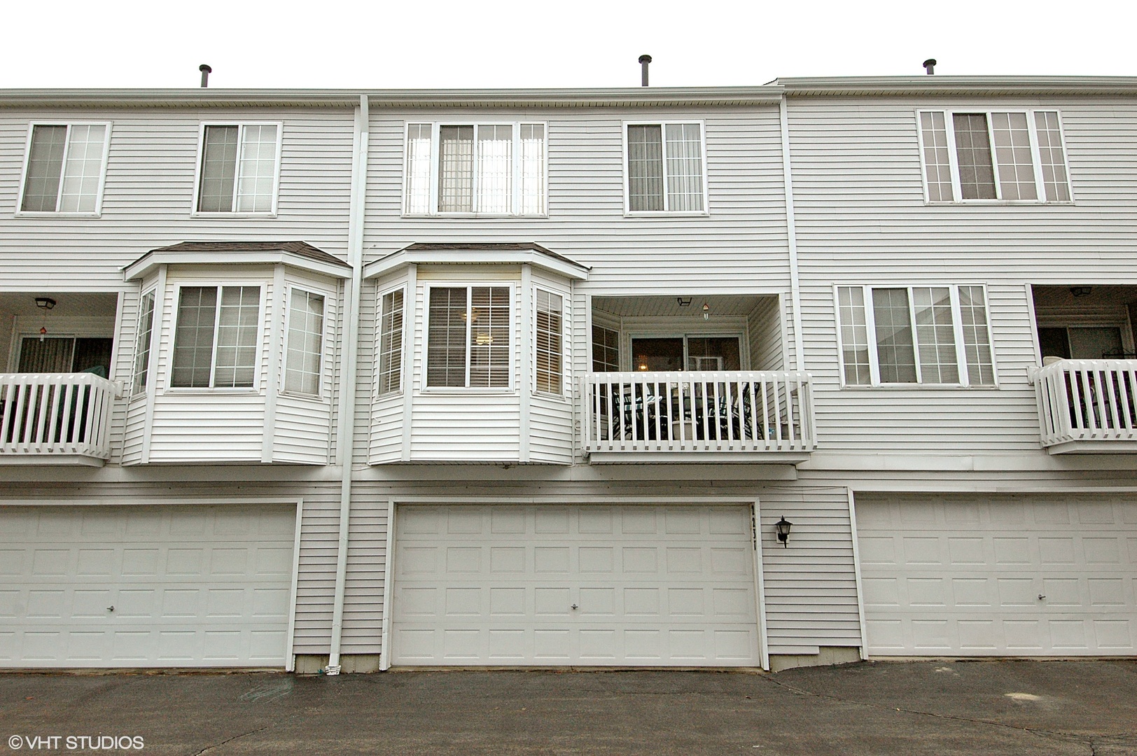 2237 Dawson Lane, Unit 2237 Algonquin, IL 60102 - Photo 14 of 14 a front view of a house with stairs