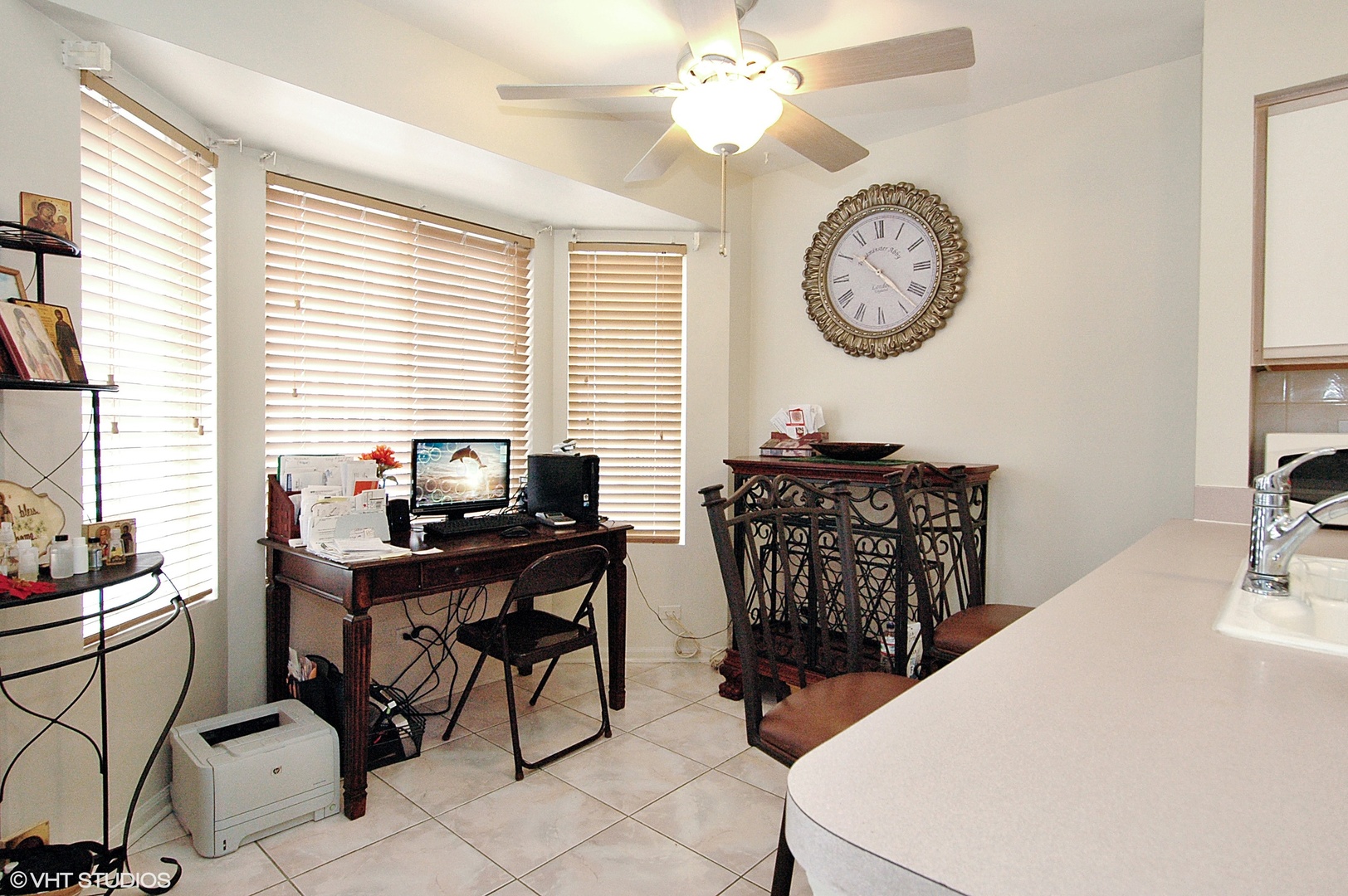 2237 Dawson Lane, Unit 2237 Algonquin, IL 60102 - Photo 5 of 14 a view of a workspace with furniture