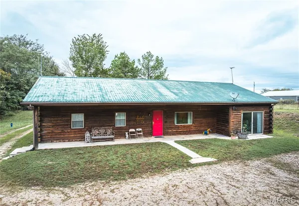 $430,000 | 30131 Ranch Lane, Richland, MO 65556