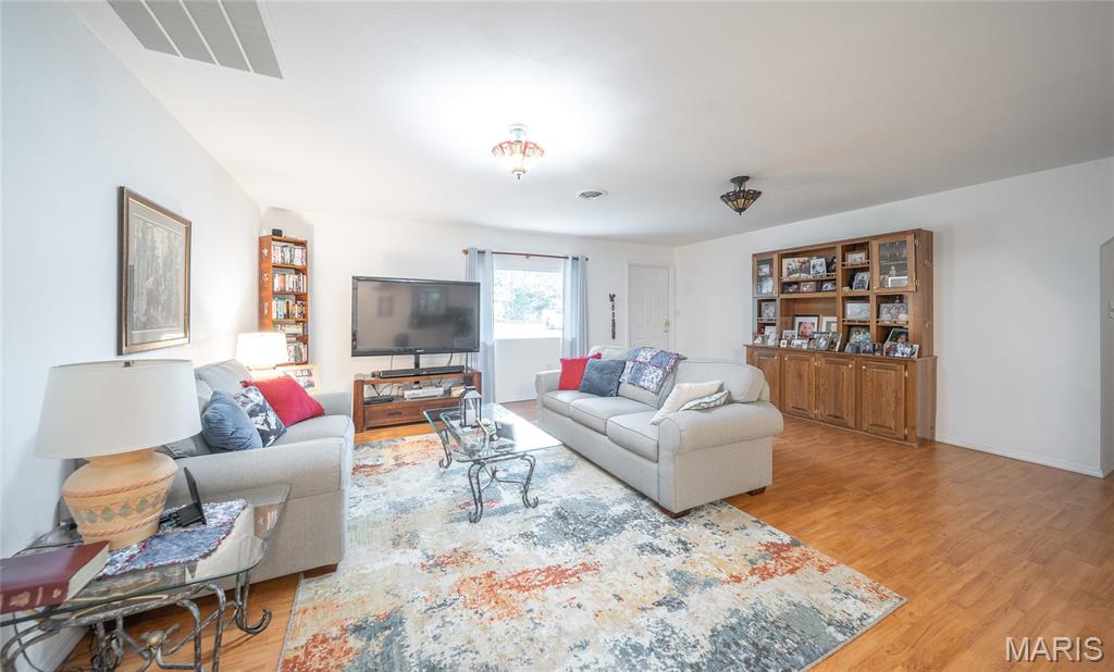 30131 Ranch Lane Richland, MO 65556 - Photo 3 of 44