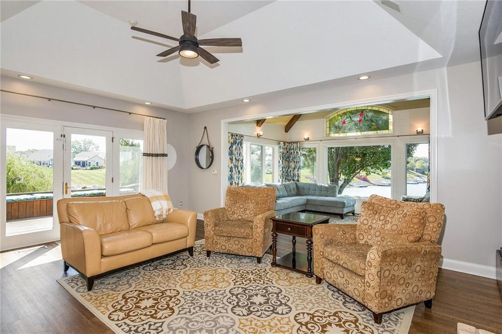 4939 River Ridge Drive Indianapolis, IN 46240 - Photo 5 of 45