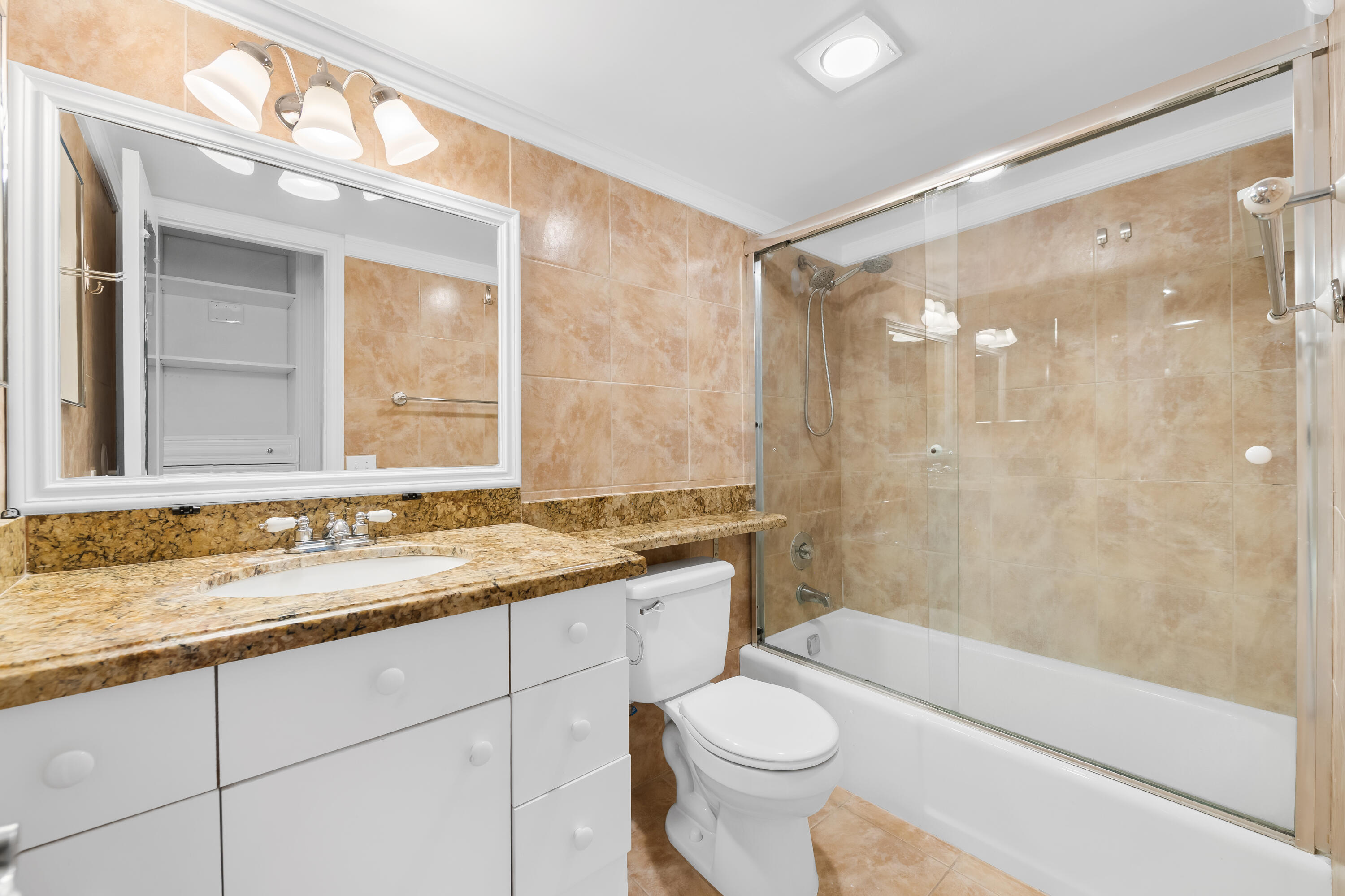 1231 Northwest 13th Street, Unit 470F Boca Raton, FL 33486 - Photo 29 of 31 DSC_6522