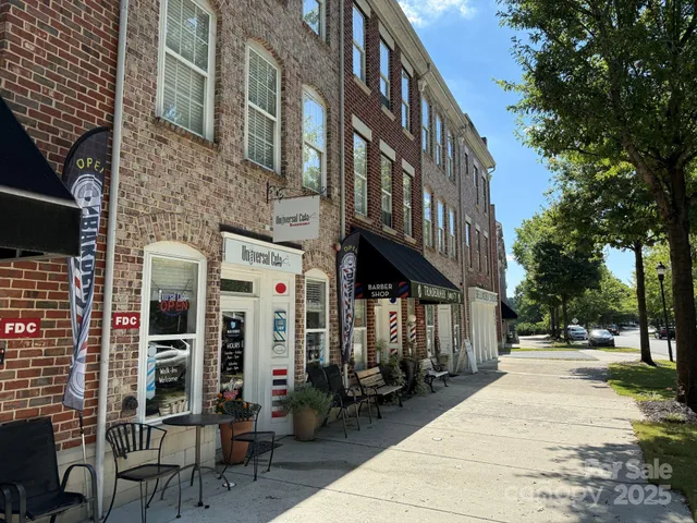 $325,000 | 13107 Arbor Day Court, Charlotte, NC 28269