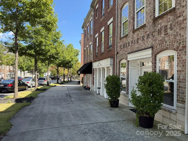 $325,000 | 13107 Arbor Day Court, Charlotte, NC 28269