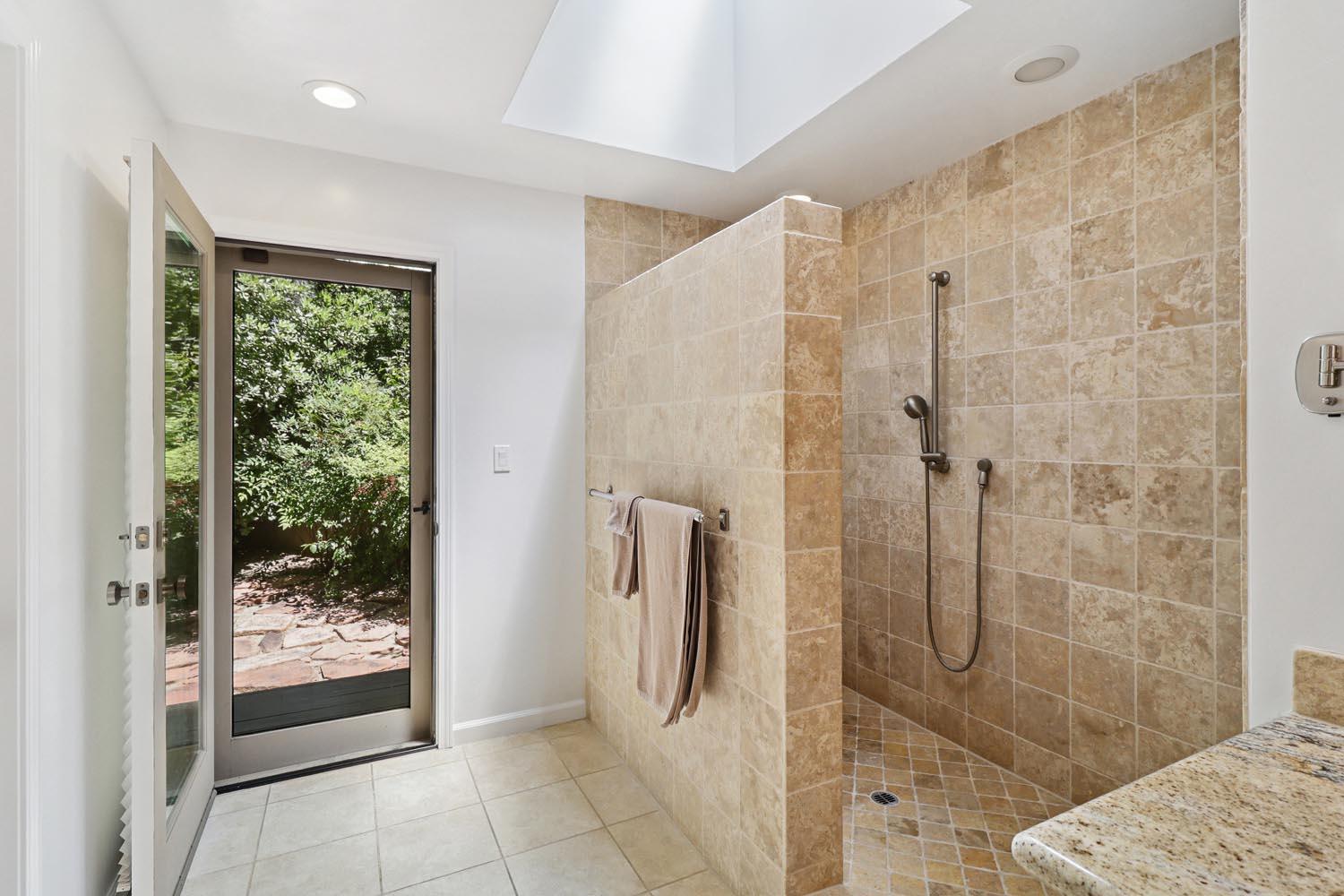 51 Covered Bridge Road Carmichael, CA 95608 - Photo 54 of 86