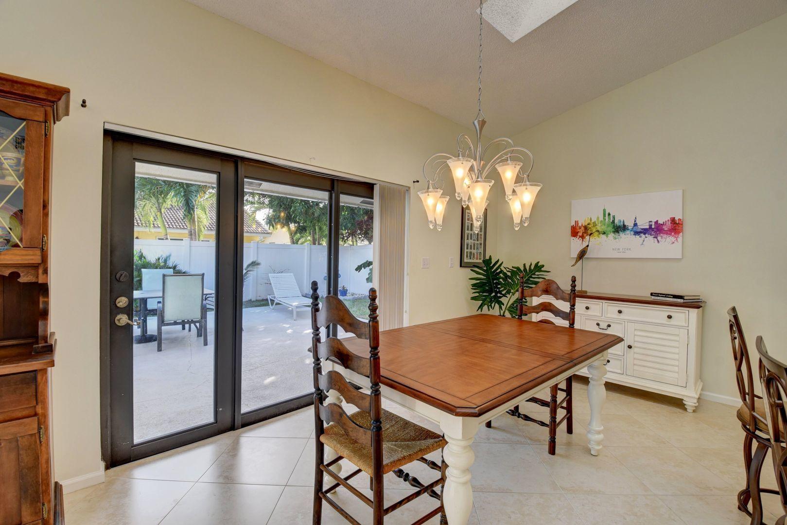 314 Sequoia Lane Boca Raton, FL 33487 - Photo 9 of 38 Dining