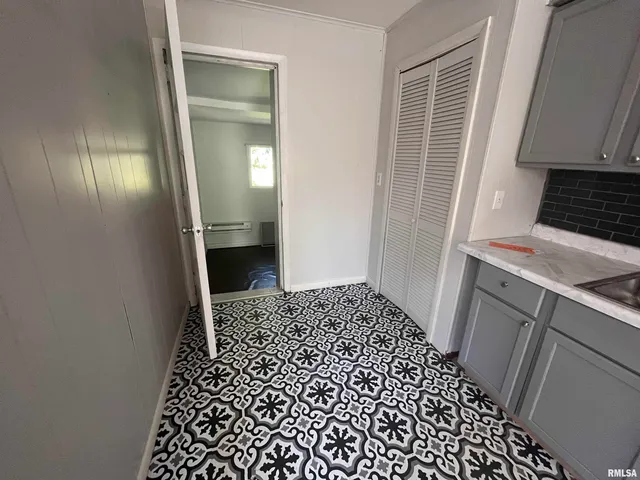 $1,199 | 1028 South Tonti Circle, Peoria, IL 61605