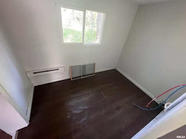 $1,199 | 1028 South Tonti Circle, Peoria, IL 61605