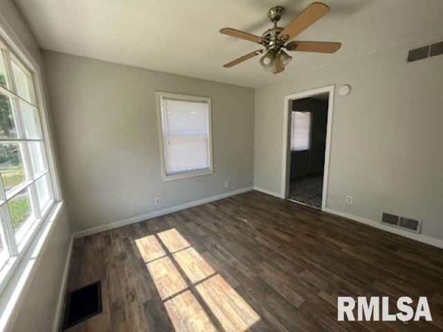 1028 South Tonti Circle Peoria, IL 61605 - Photo 8 of 12