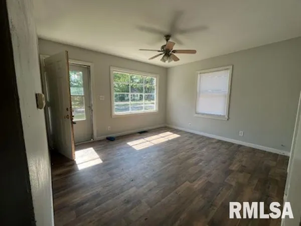 $1,199 | 1028 South Tonti Circle, Peoria, IL 61605