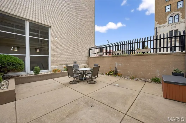 $120,000 | 1511 Locust Street, Unit 610, St. Louis, MO 63103