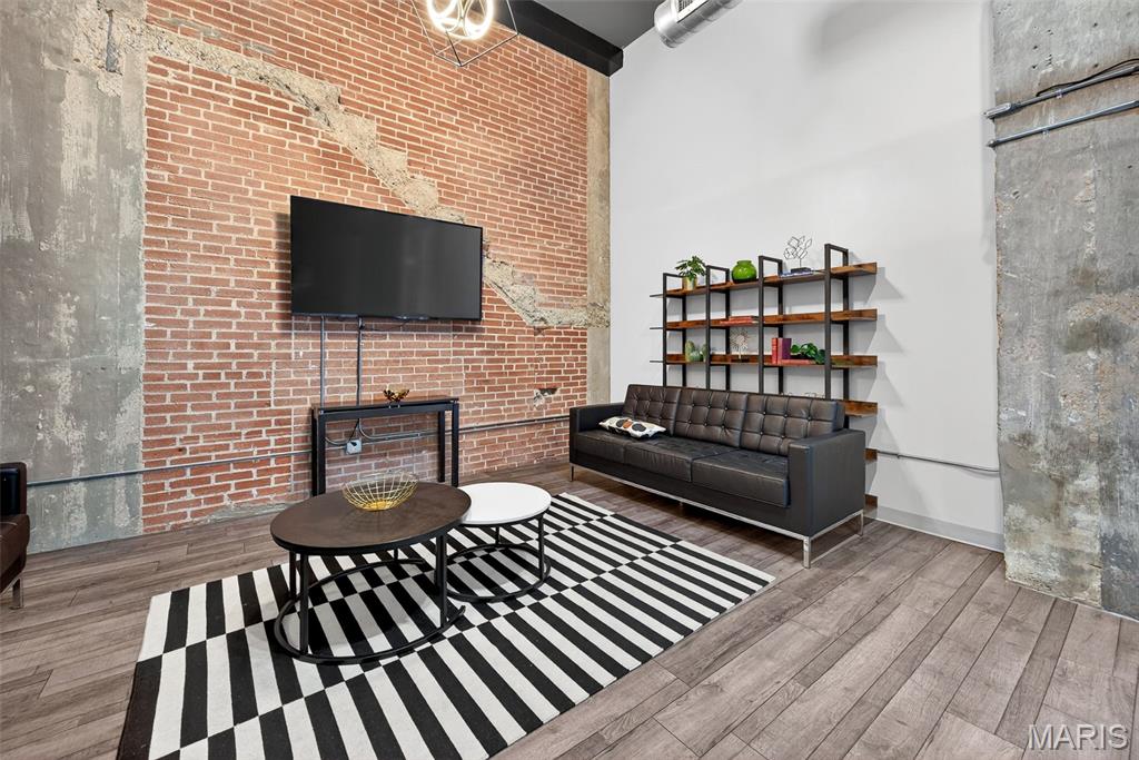 1511 Locust Street, Unit 610 St. Louis, MO 63103 - Photo 9 of 35