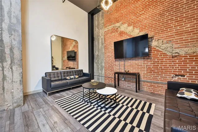 $120,000 | 1511 Locust Street, Unit 610, St. Louis, MO 63103