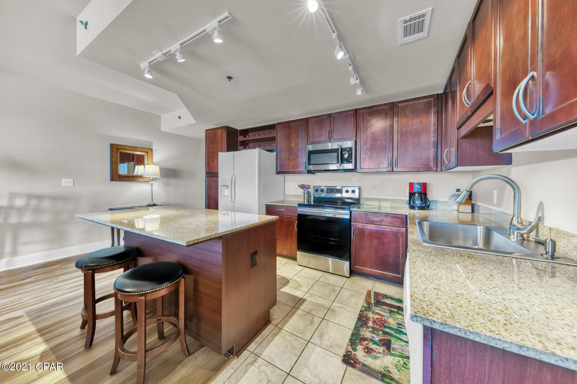 9902 South Thomas Drive, Unit 637 Panama City Beach, FL 32408 - Photo 8 of 57