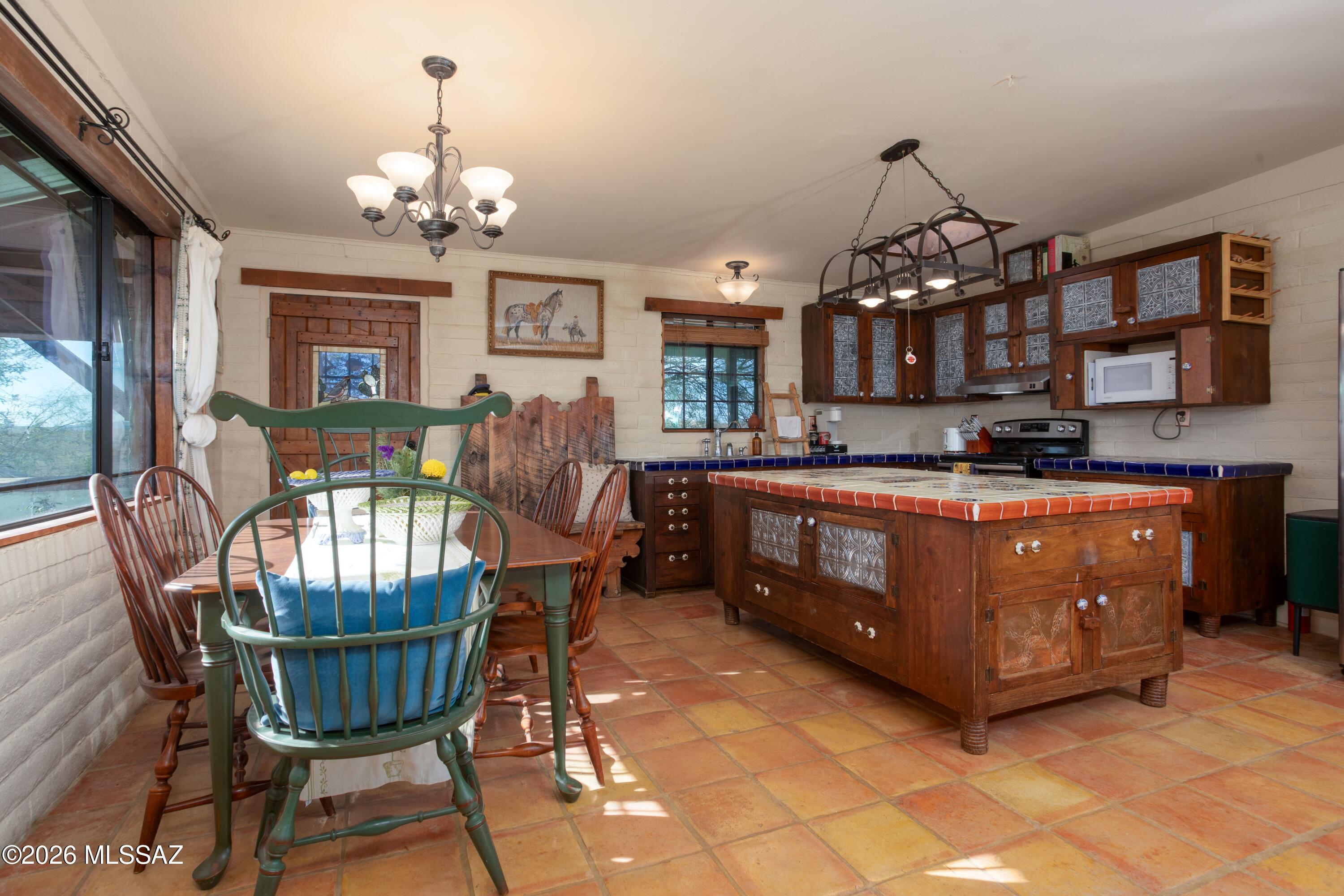 13520 West Universal Ranch Road Arivaca, AZ 85601 - Photo 10 of 48 kitchen