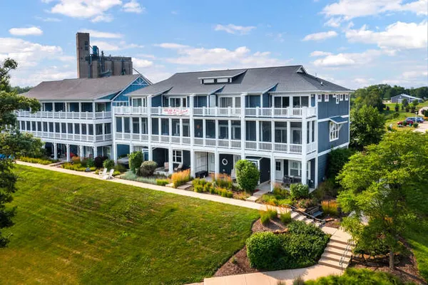 $469,000 | 11 River Row, Ottawa, IL 61350